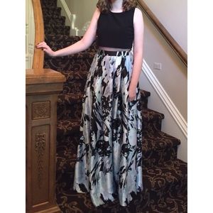 Two-Piece Formal Dress (has pockets!!)(size 2)